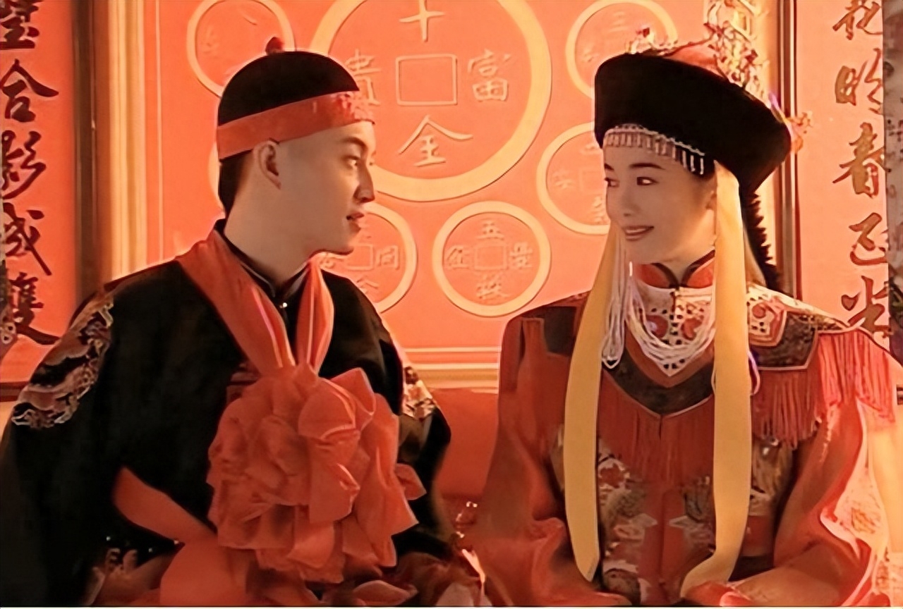 乾隆一生妃嫔和子女众多嘉庆又是如何对待这些庶母和兄弟姐妹