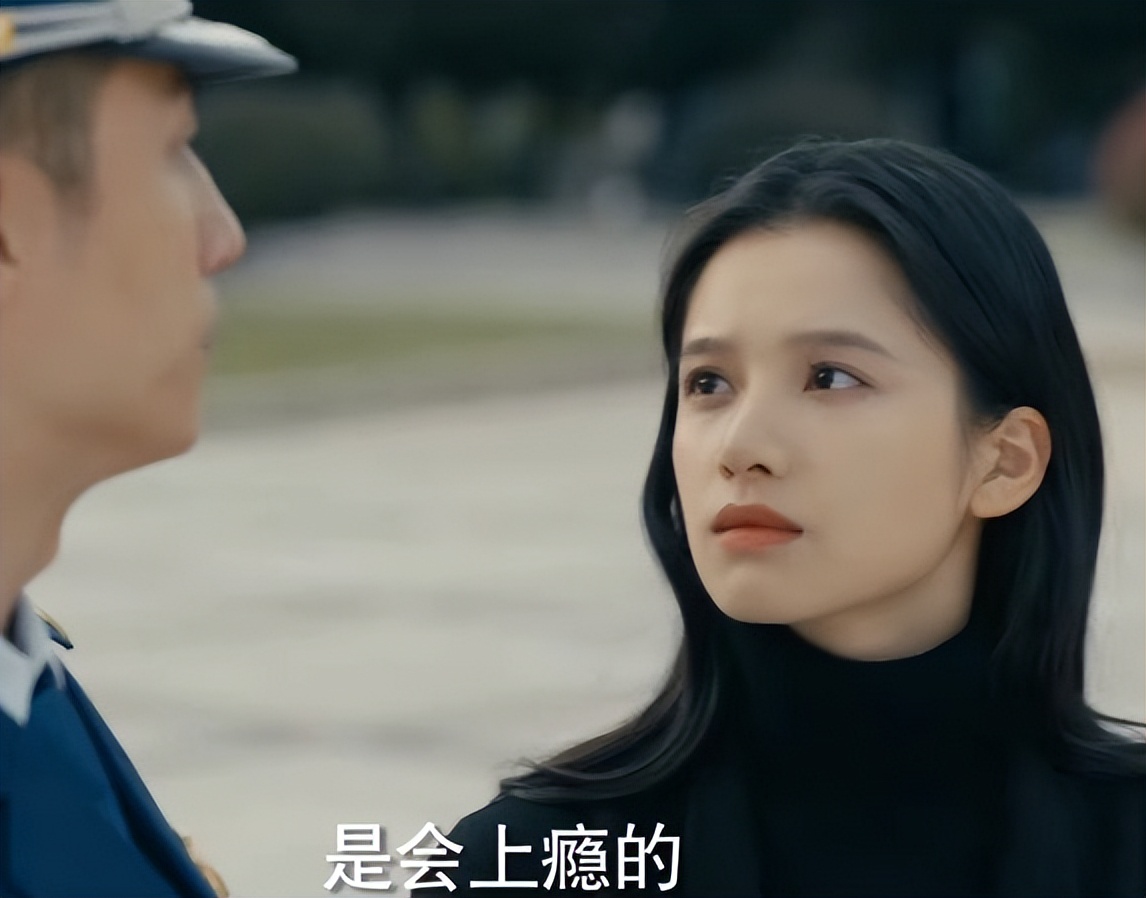 《他从火光中走来》预告曝光!张婧仪港风美人,黄景瑜制服好帅!