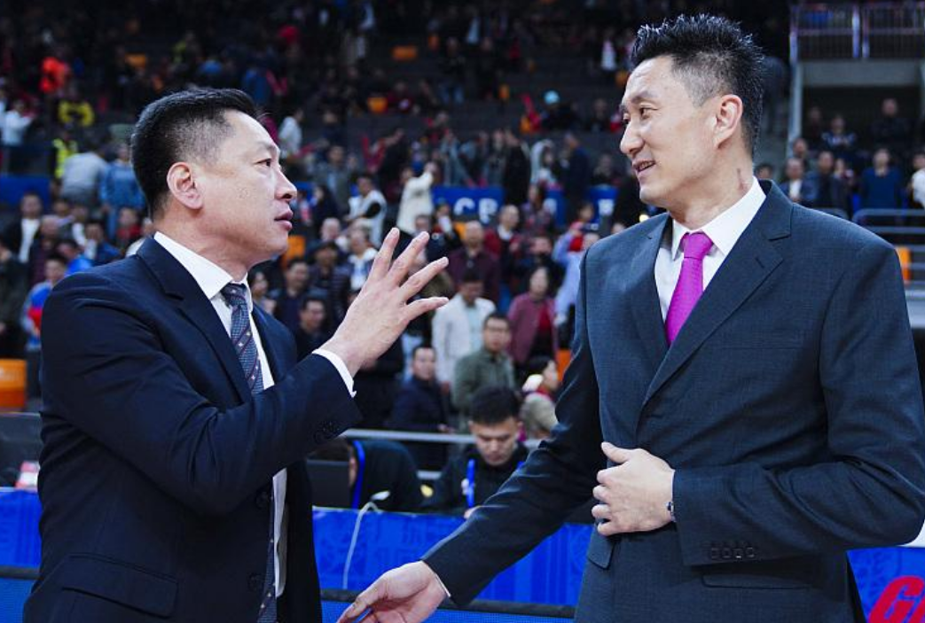 广东要签3分王,李春江父子力挺宏远,辽篮瞄准魔兽,杨鸣留2弃1