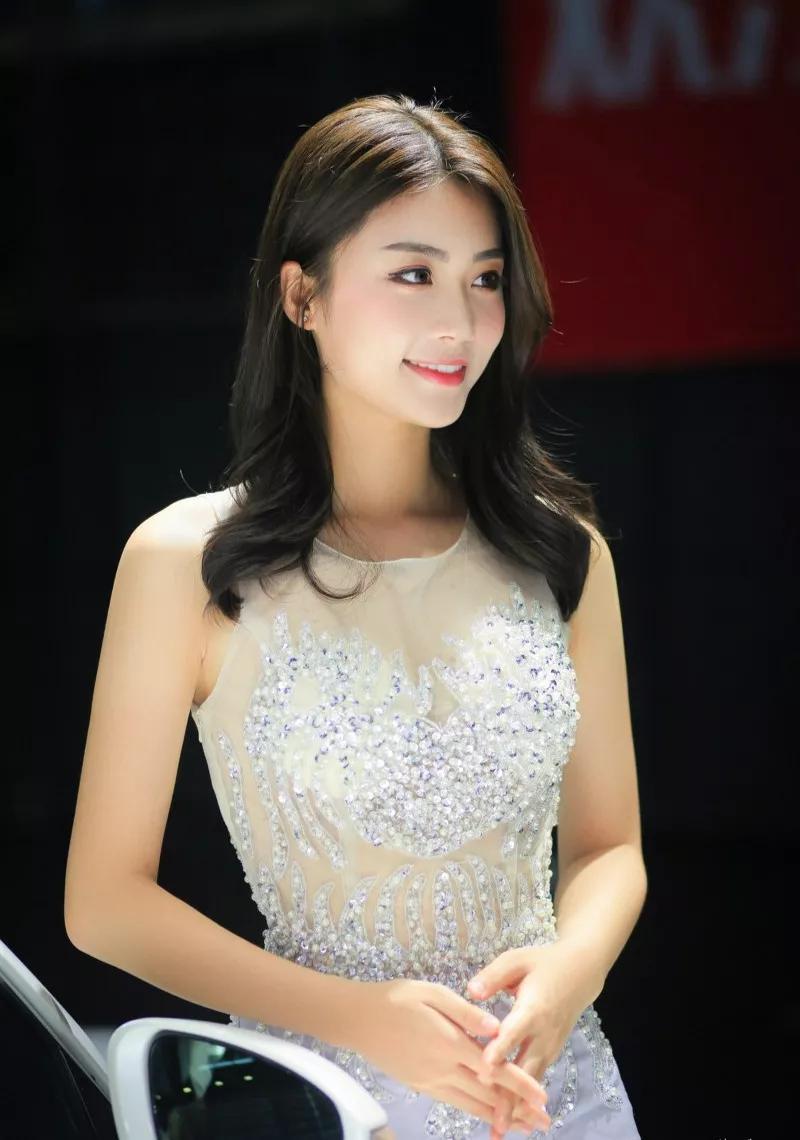 貌美如花的美女图片一册