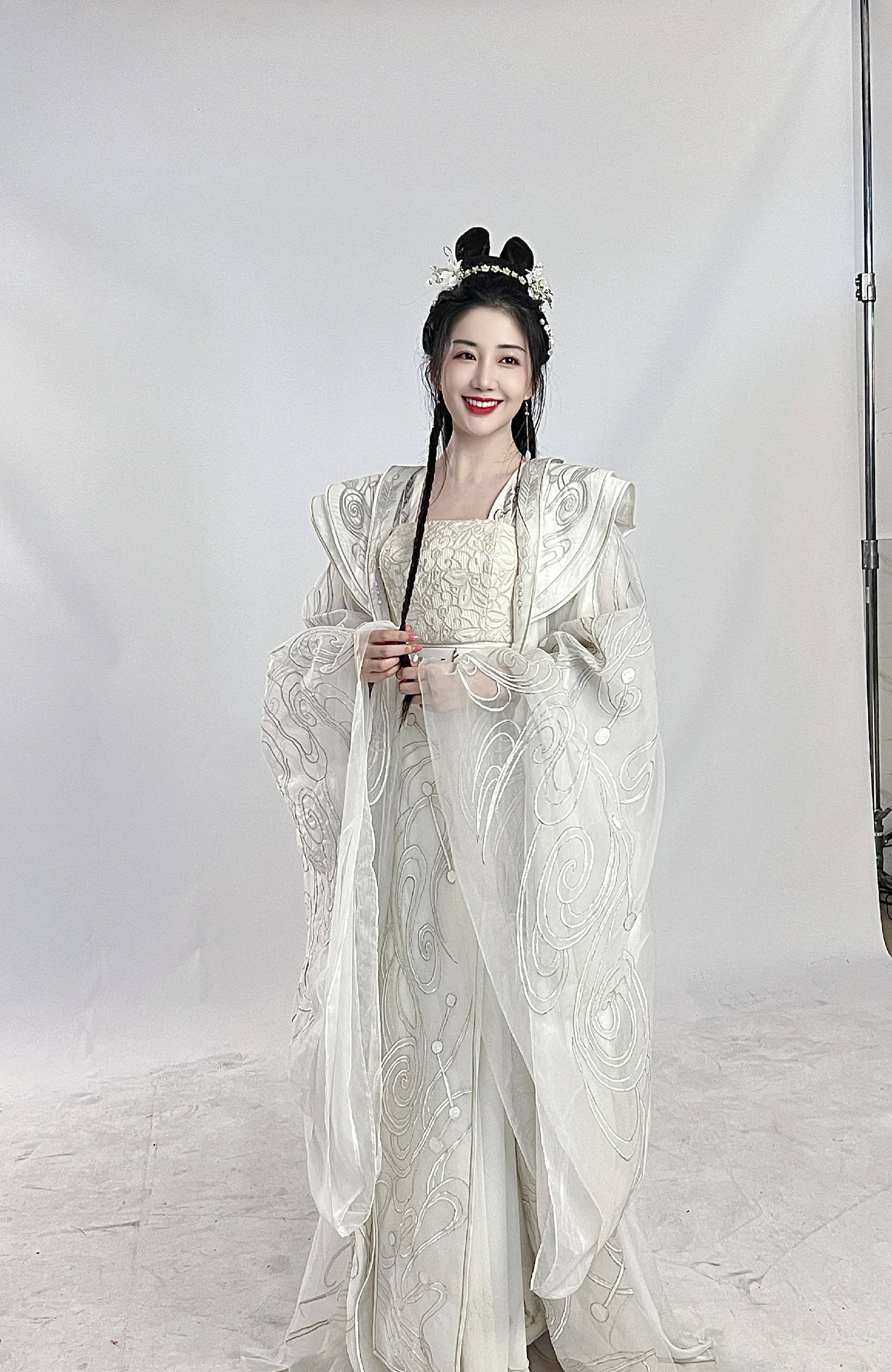 《我迷人的反派皇帝》甜蜜收官 陈欣予更多待播接档热度不断