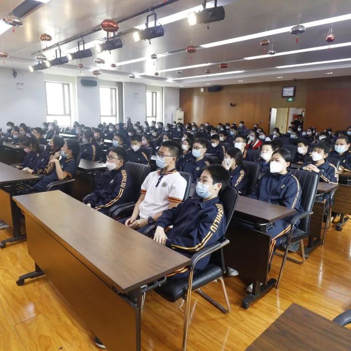 崇外街道走进北京市第九十六中开展消费者权益保护法治团课