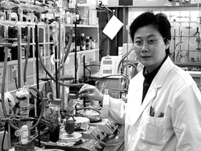 中科院院士任咏华:一心为科研,拿奖到手软,却因太年轻遭到质疑