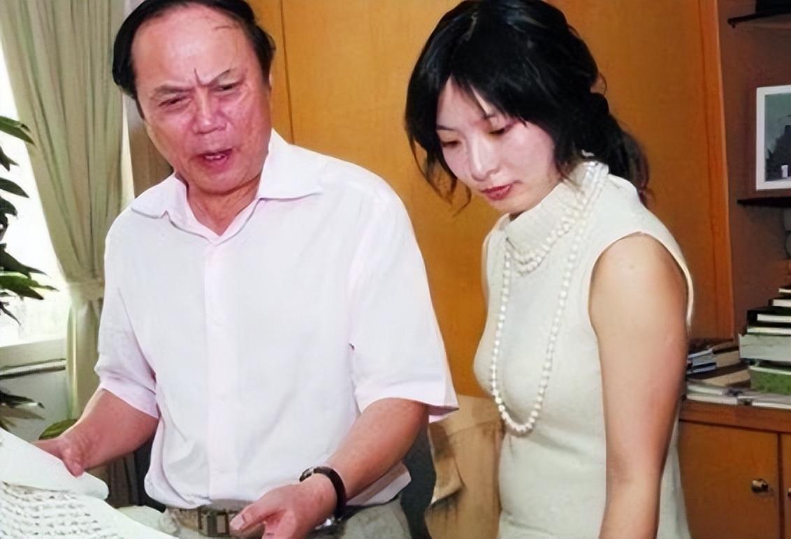 2007年济南高官退休前闹市炸死情妇欲断13年孽缘完美谢幕