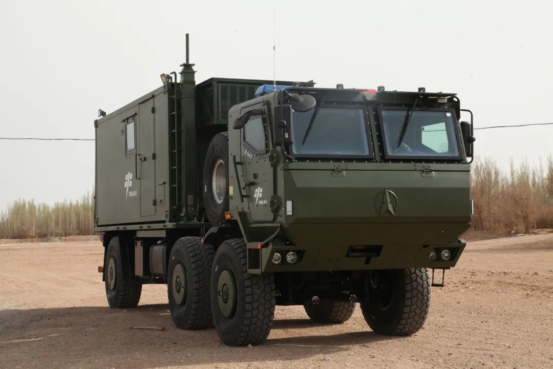 神舟十三号凯旋归来 北奔重卡圆满完成返回舱搜索回收任务