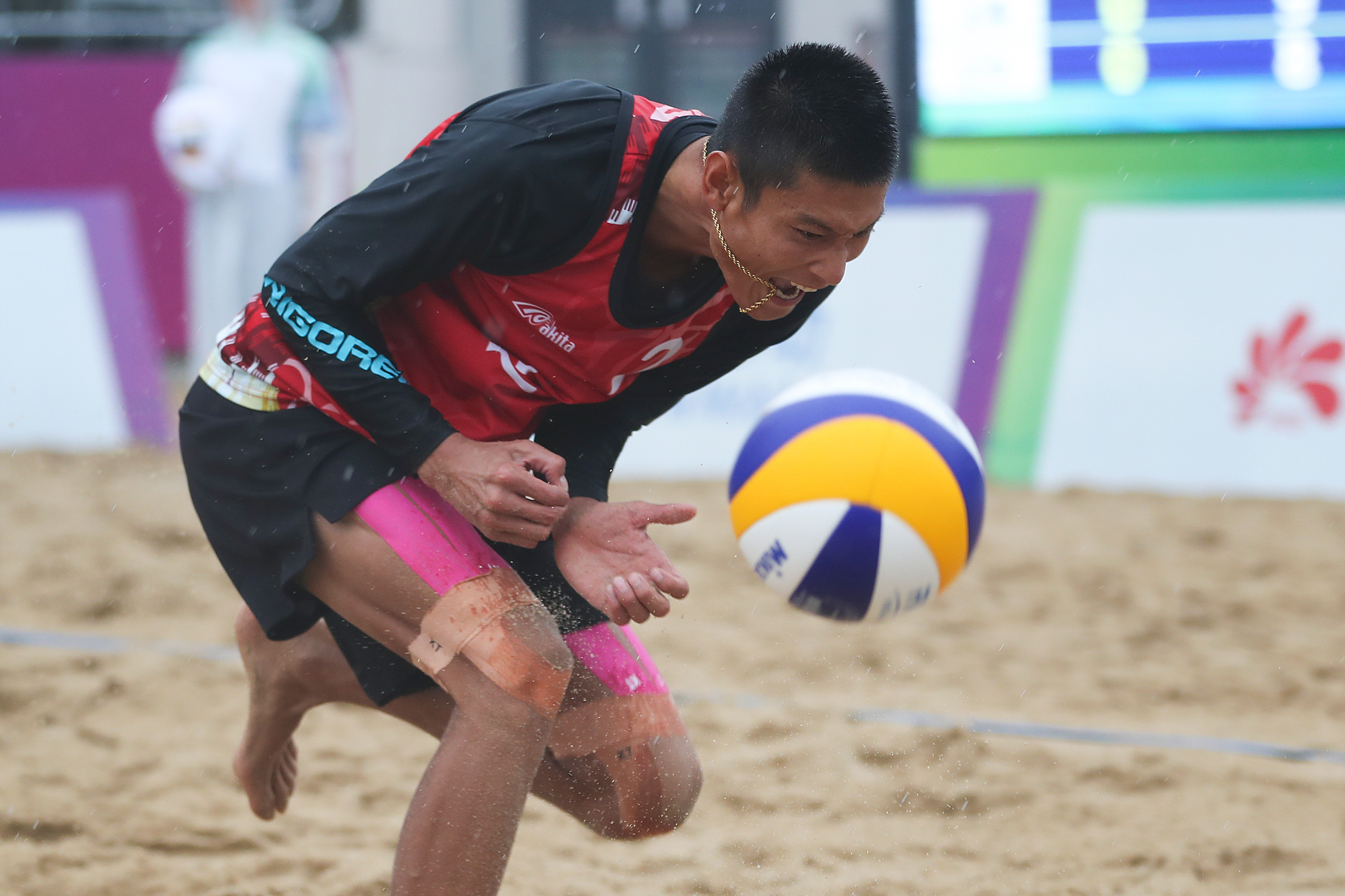 沙滩排球——男子成年组半决赛:辽宁一队胜上海一队