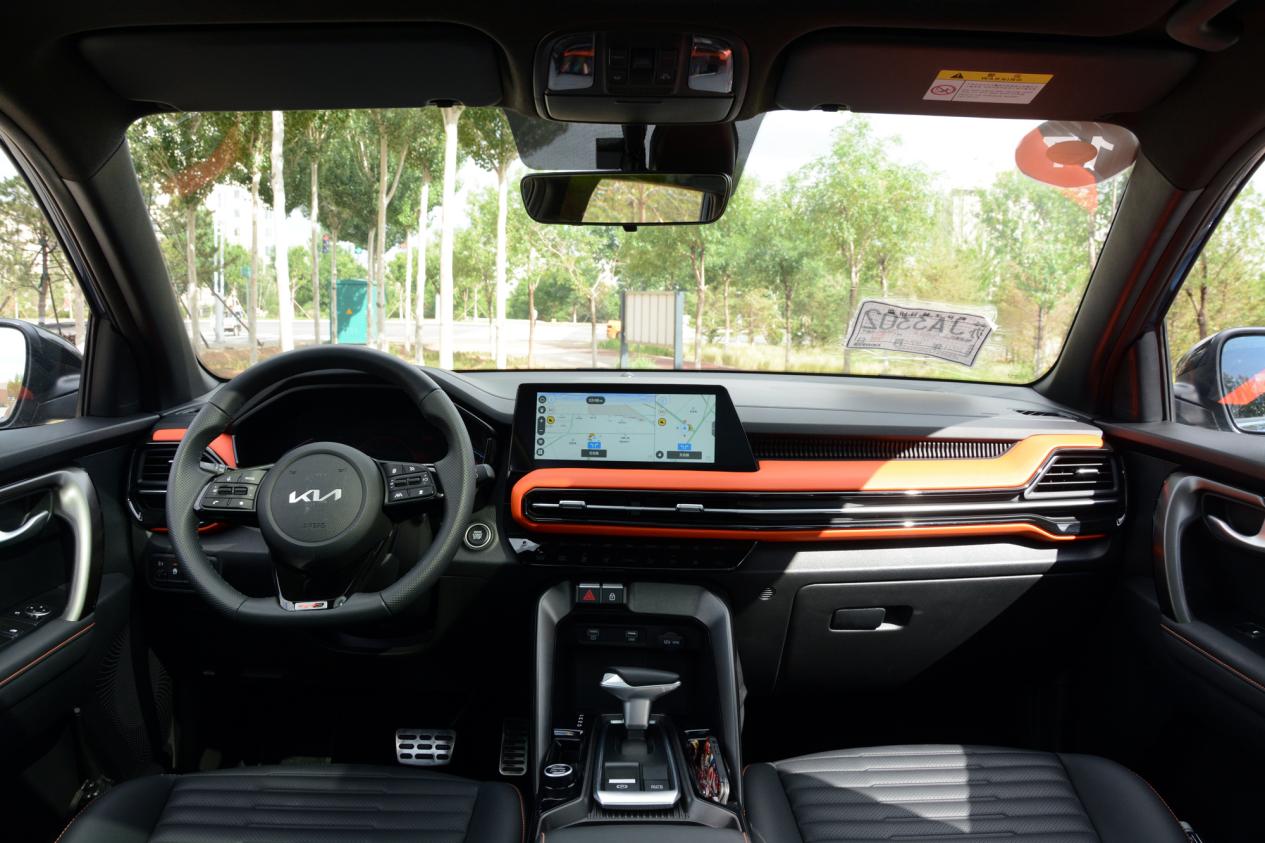 中期改款堪比换代太拼了!实拍起亚智跑ace,风格硬朗适合年轻人