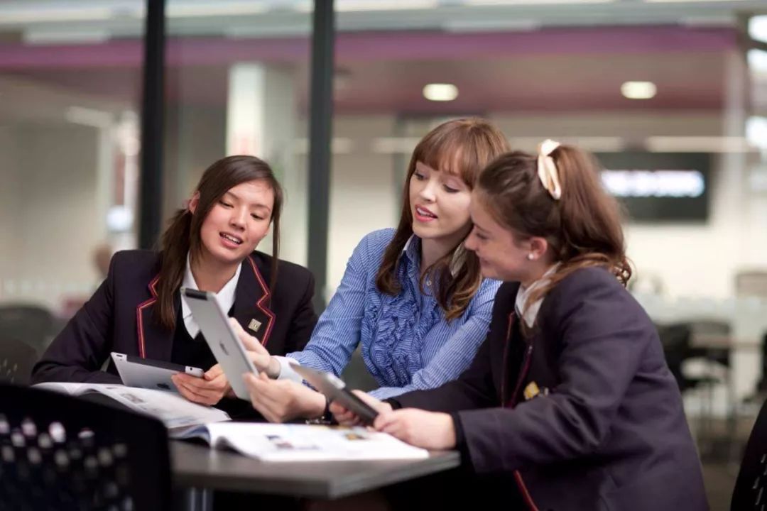 一个班级越接近于标准化集体,哪些常模越适用于这个班级?