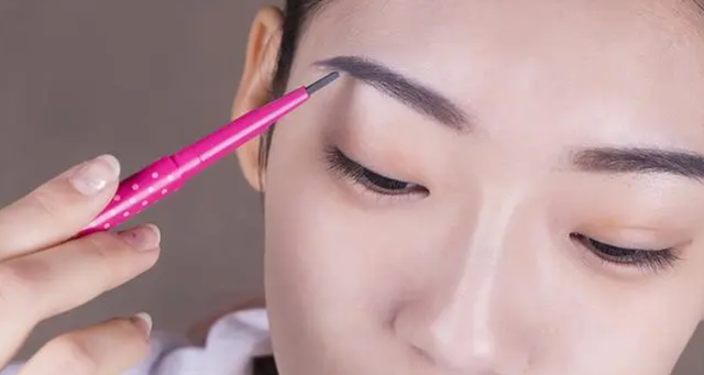 眉毛黑用什么颜色眉笔