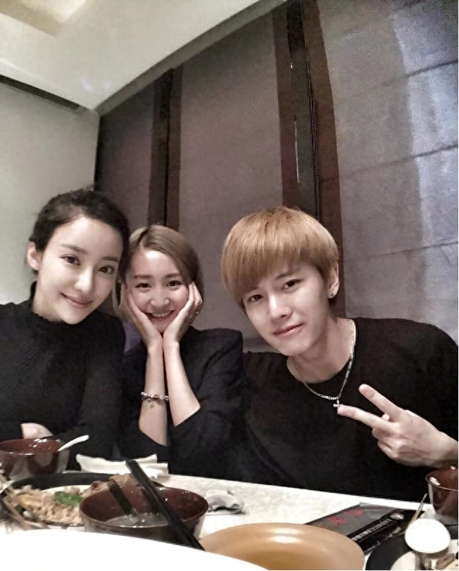 任嘉伦的妻子聂欢丈夫成名背后有艰辛我在家做全职太太也幸福