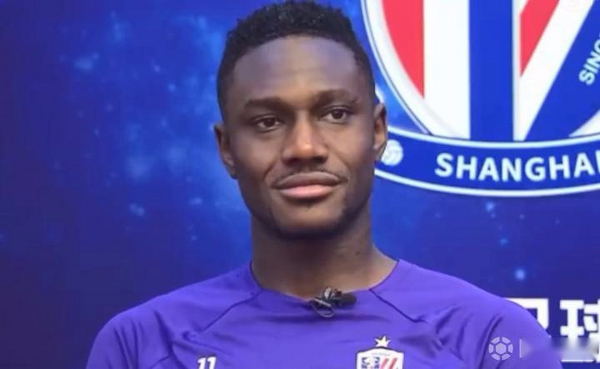 马莱莱:知道错失机会后球迷拿我开玩笑;尽力对得起申花球衣  上海申花