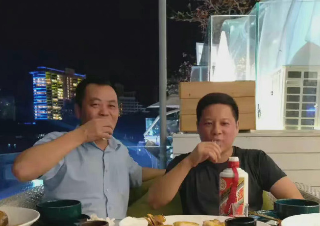 侮辱烈士却拒不认罪,李奇贤有何强大背景?法院判决再重拳出击