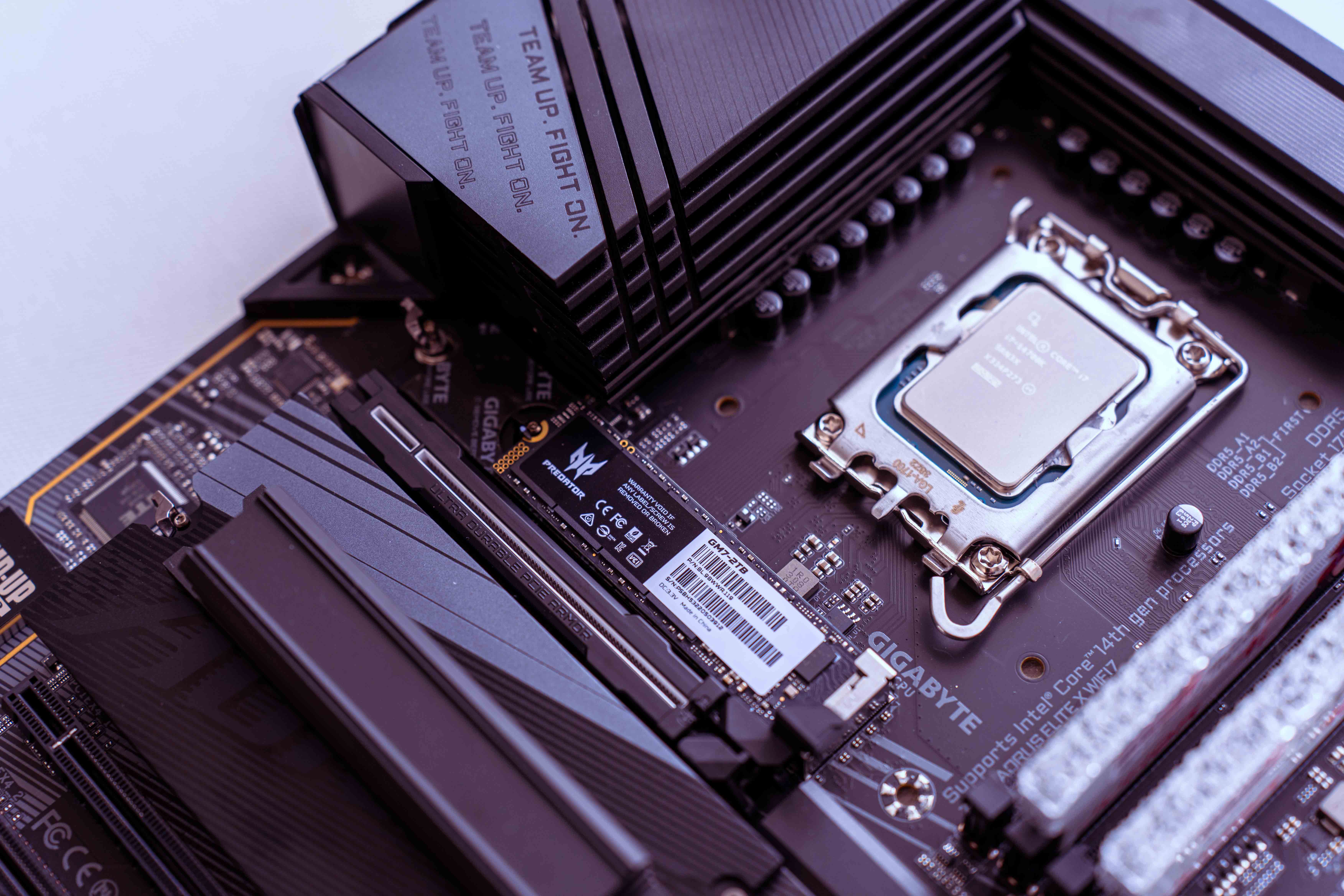 显卡竖装,极致散热,机箱界的擎天柱丨tt cte t500 tg argb装机