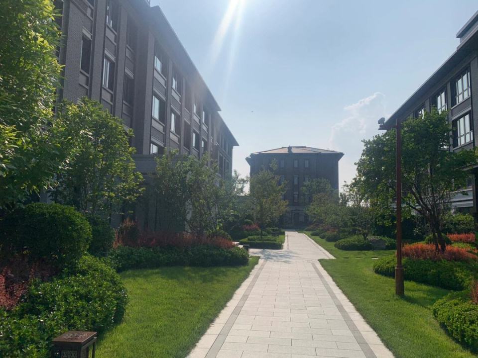 「石家庄—绿城御河上院」售楼处电话400-016-9676转8888楼盘详情