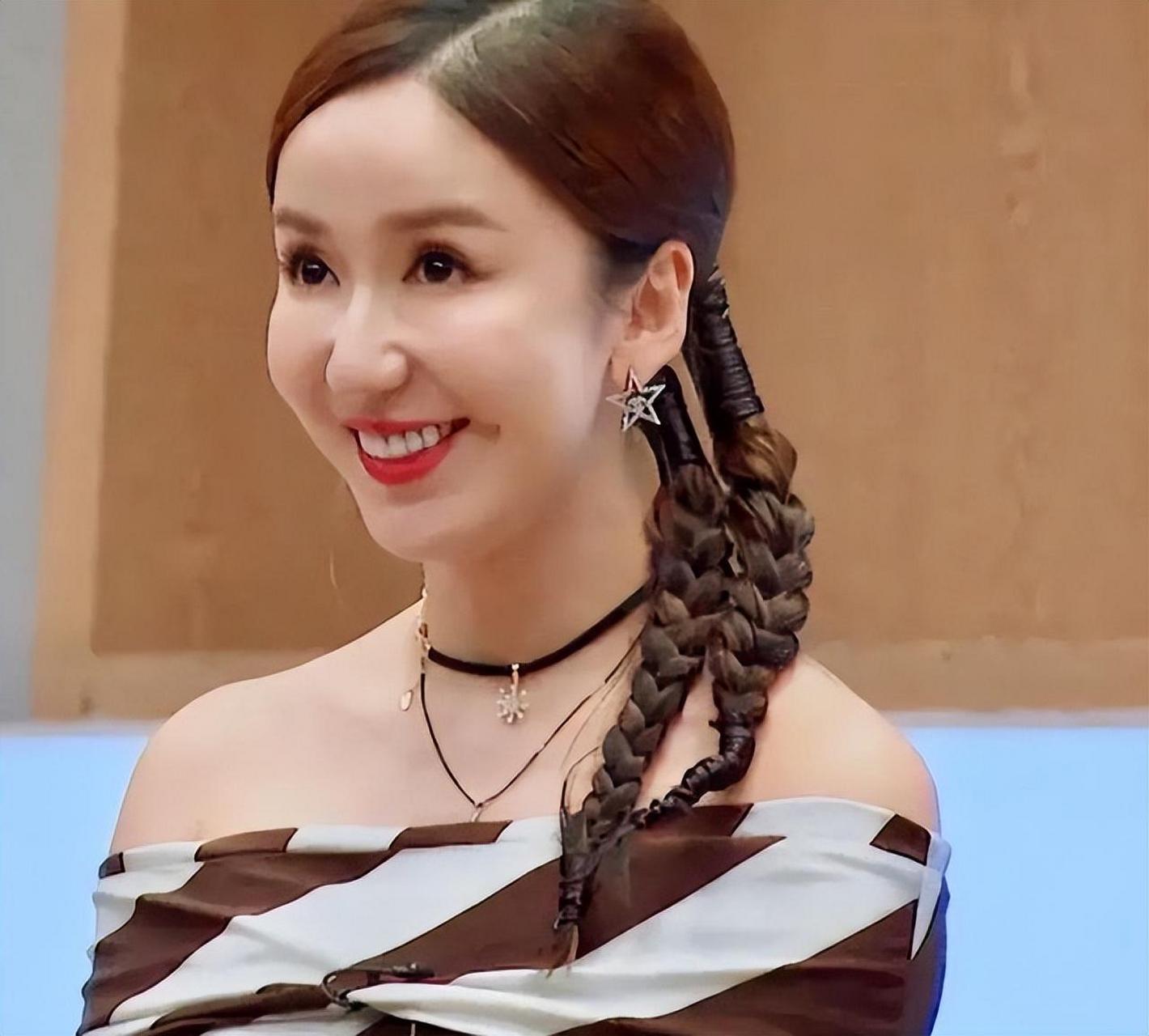 最可惜的就是娄艺潇,她明明有大好的前途,但是却因为整容过度,导致