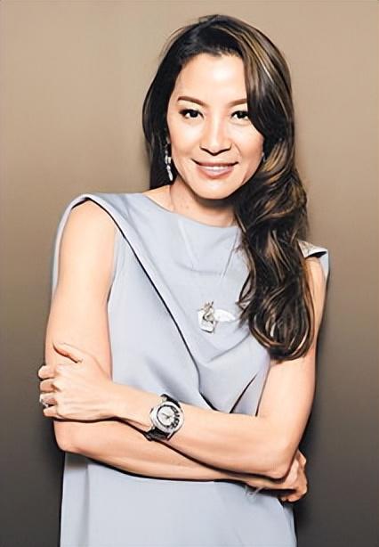 谭淑梅评价李连杰,李连杰的功夫很厉害,我不是他的对手