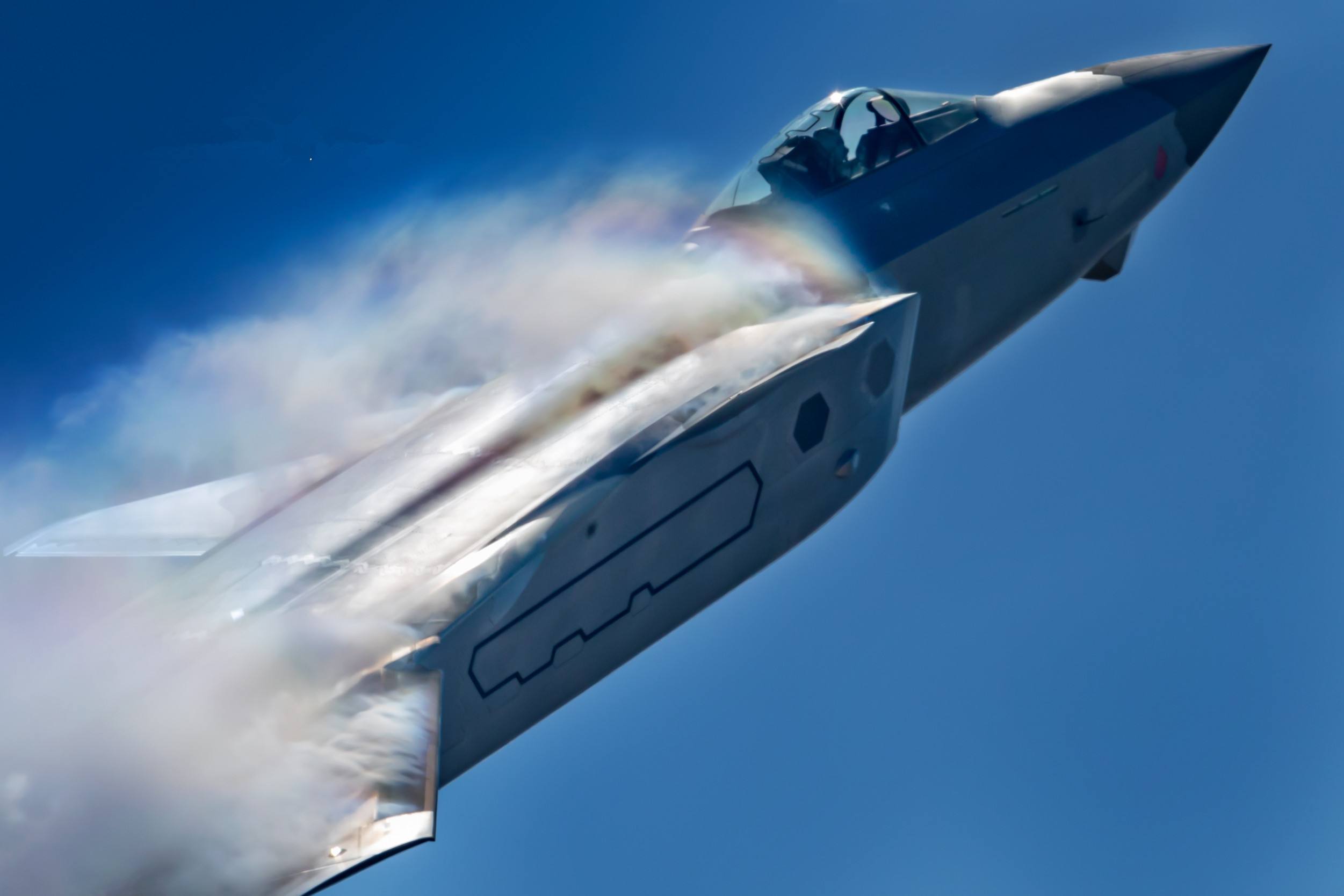 歼20垂直起降型要来了?成飞公开"双发垂直起降战机"专利引关注