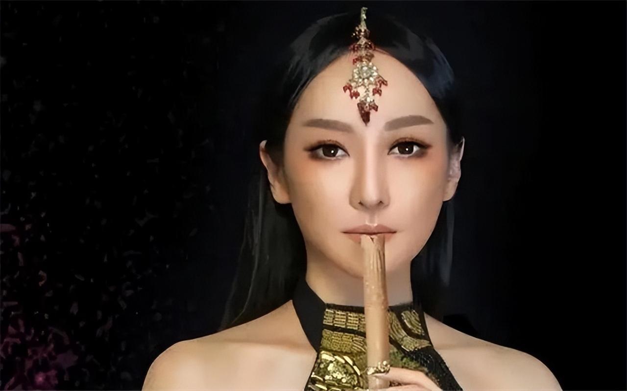 萨顶顶近照,和老公见面90分钟就闪婚,现在过上了豪门阔太的生活