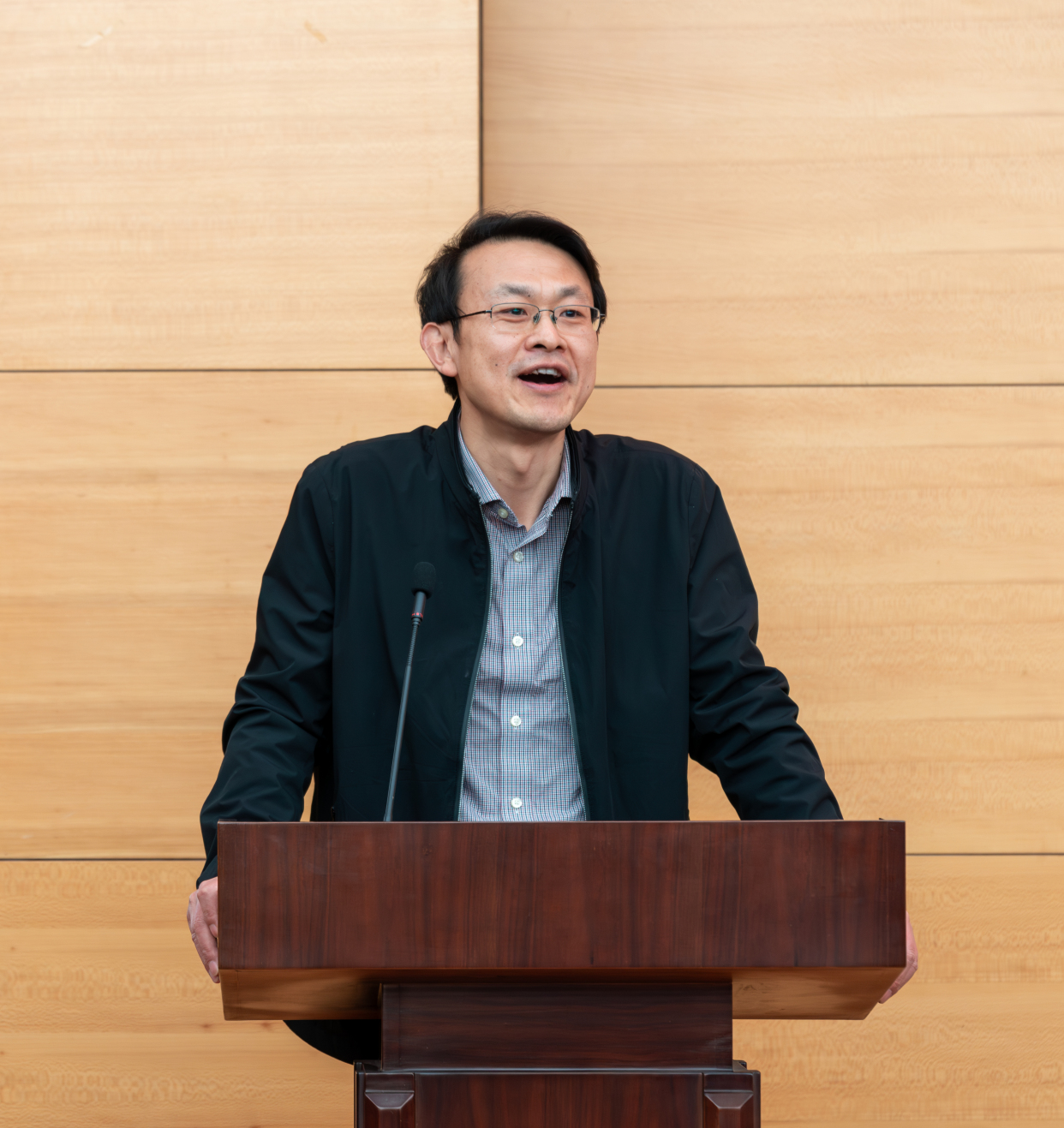 副校长,中国农业大学教育基金会理事长辛贤,香港曦之教育基金负责人