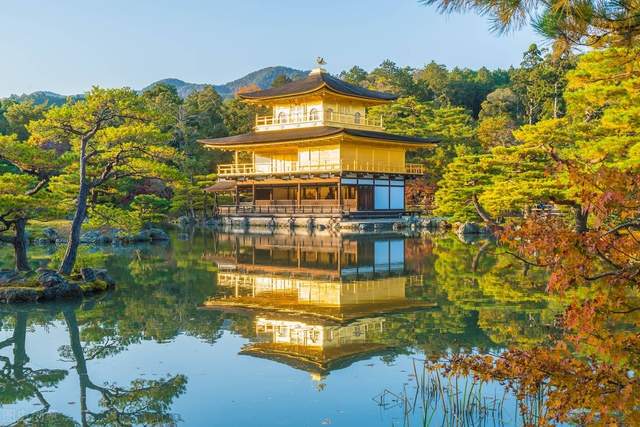 《金阁寺》三岛由纪夫鼎力之作,唯美于缺陷的隔阂之力,促成消逝