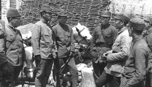 刘转连,开国中将,毕业于军事学院战役系,曾任旅大警备区司令员