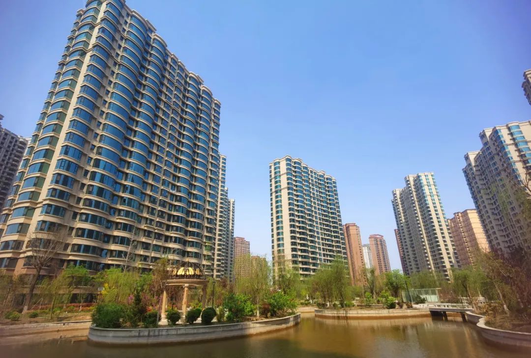 匠筑一城风华擘画一城荣耀河东二子西建金鑫品牌房企领风骚