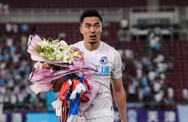 中超大连人:老将"独苗"赵旭日,能否成为新队长?