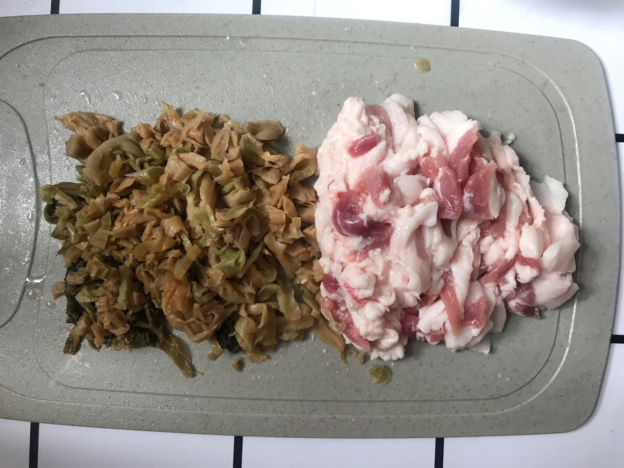 教你做梅菜剁猪肉,不炸不蒸味浓鲜嫩,一家老小抢着吃的秘密配方