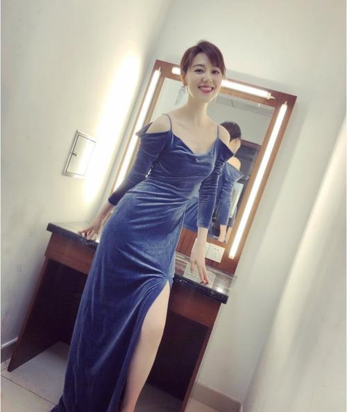 她是李咏搭档,事业当红选择辞职,今36岁重获主持人身份