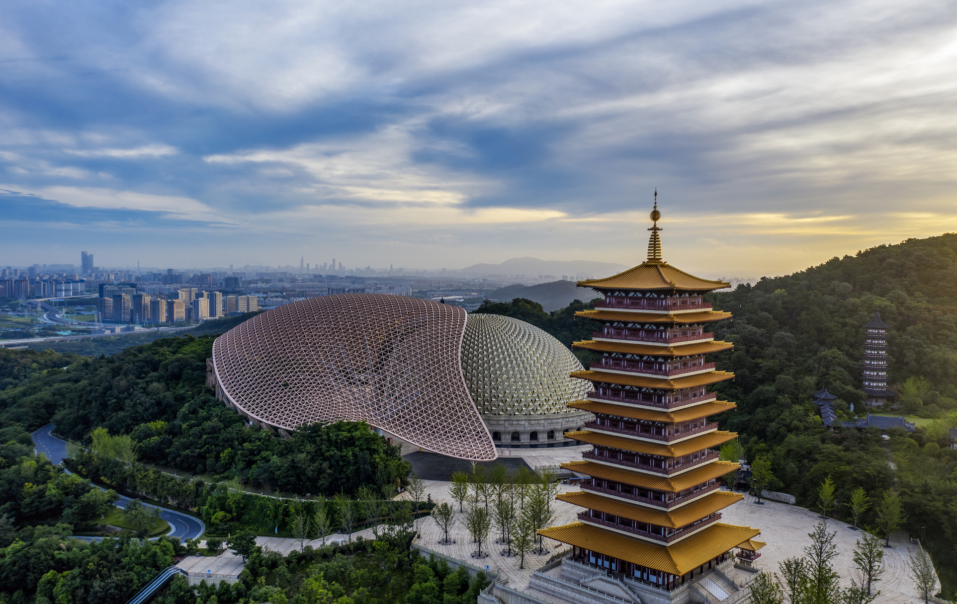 南京有什么好玩的地方,来南京游玩,必去的10大景点,速收!