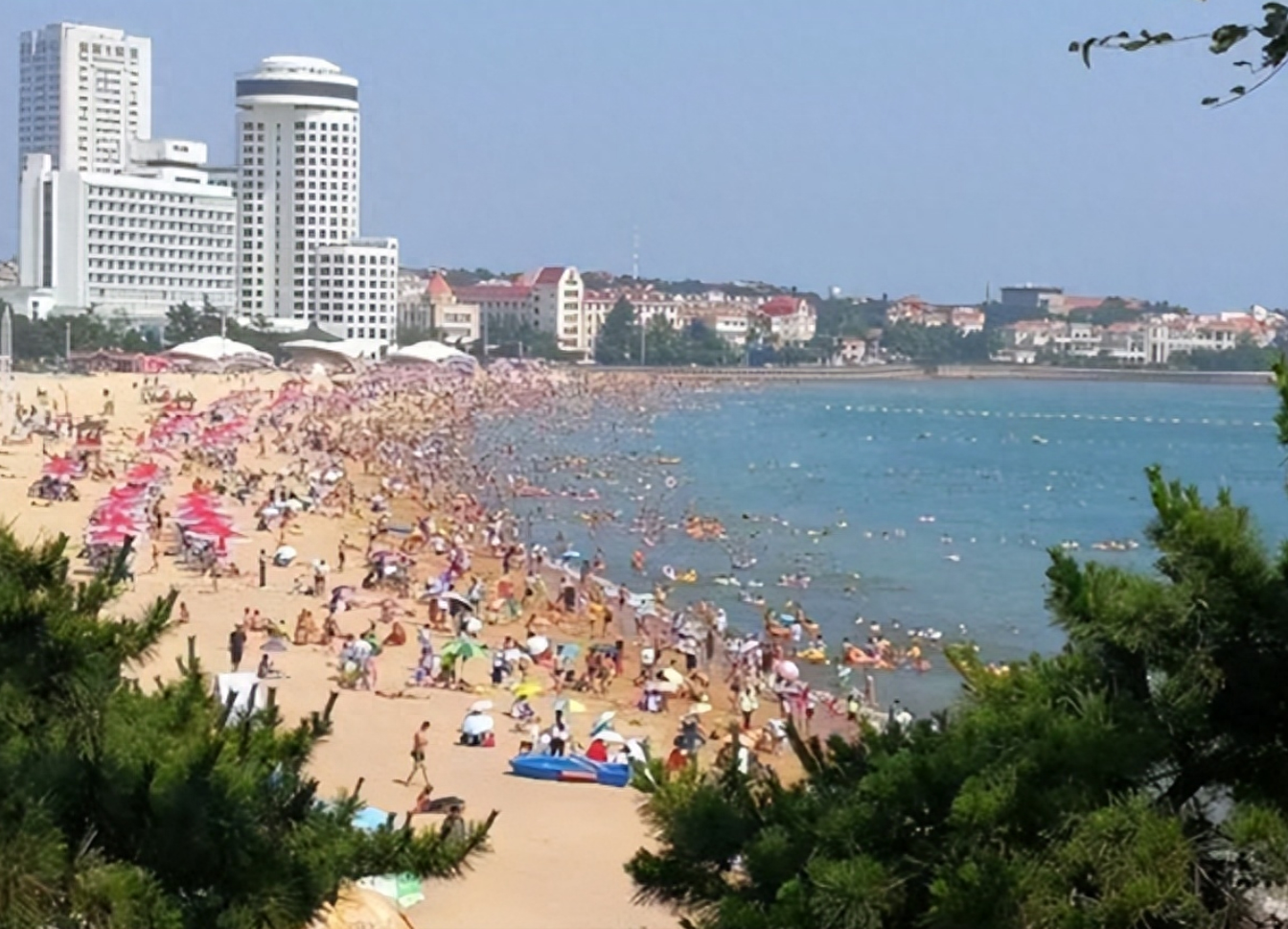 闹大了山东美女海边救人竟遭部分网友怒喷隐私都露出来