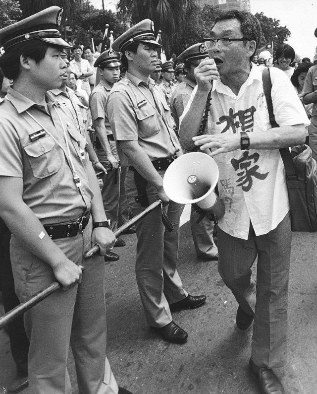 台湾孤寡老兵回大陆被多名亲戚屡次要钱,忍痛中断联系客死他乡