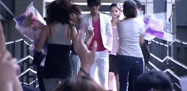 再回看《小时代》的服化道，竟“真香”了？