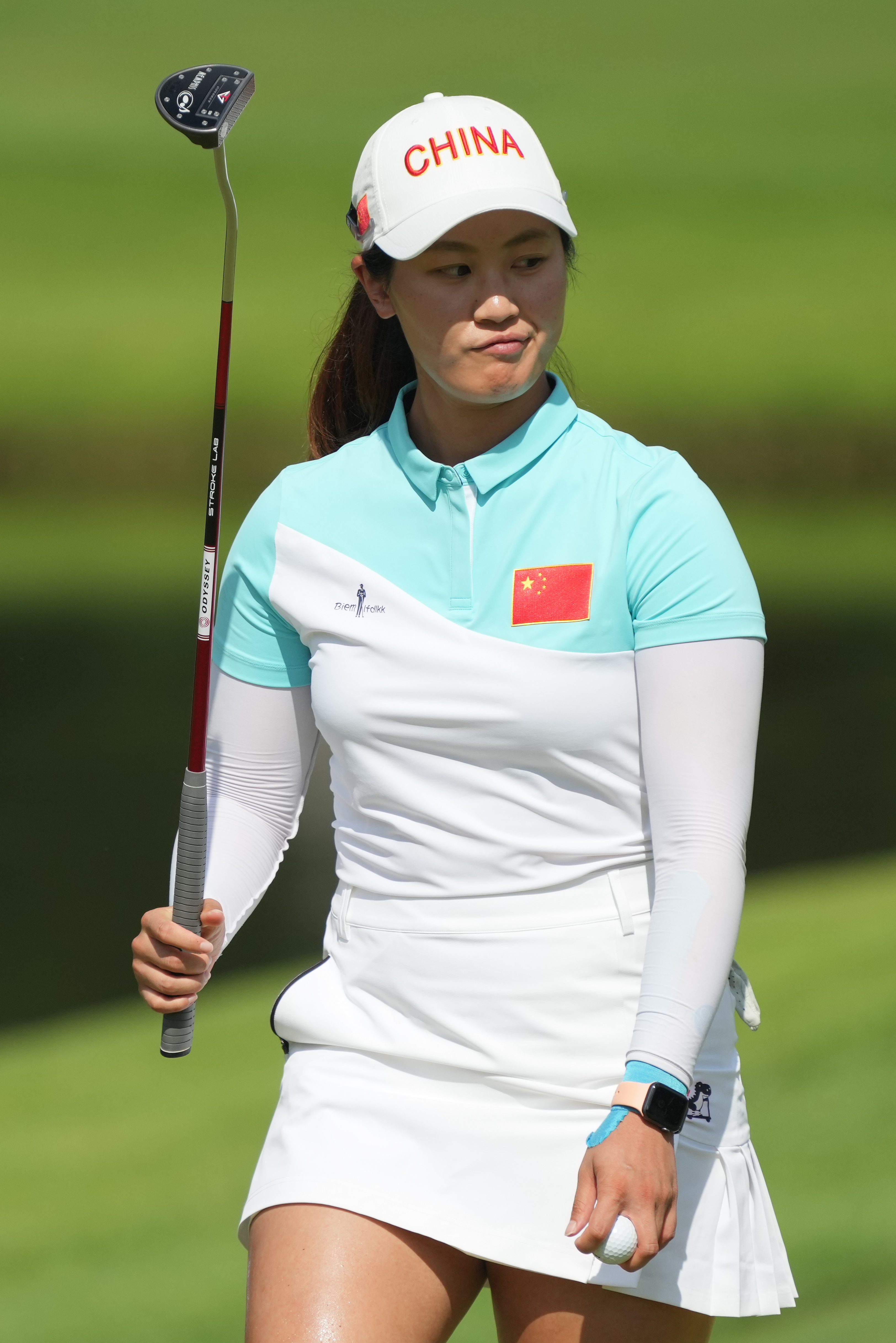 高尔夫——中国选手冯珊珊,林希妤亮相女子个人比杆赛(2)