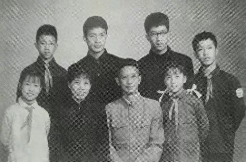 周希汉求婚17岁周璇未果后陈赓出面一锤定音今天正是黄道吉日