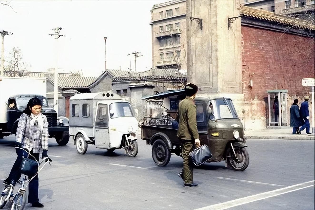 80年代的北京老照片:迷人的街景和日常生活