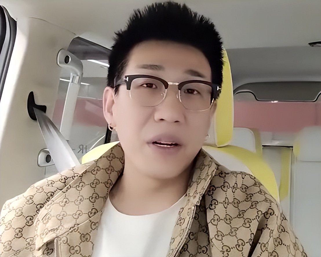 虎牙「在石250」被指:直播中出现违章!遭众人举报