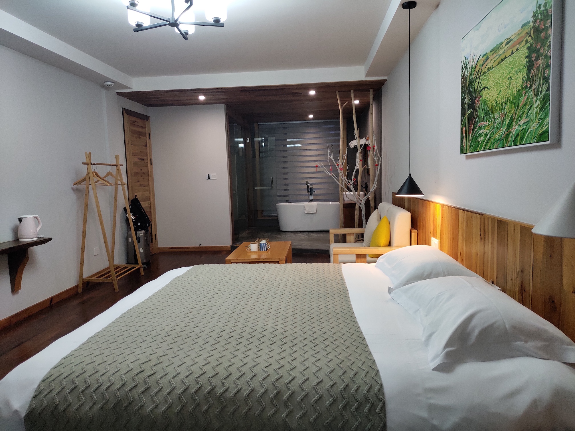 去湖州旅行,到安吉天荒坪的深山里小住几日,真是神仙日子