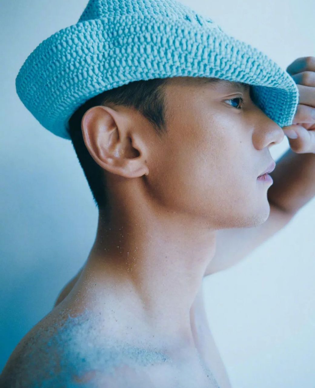 宁泽涛最新推出的写真可谓是让人眼前一亮,那黑皮肌肉腹毛实在是太