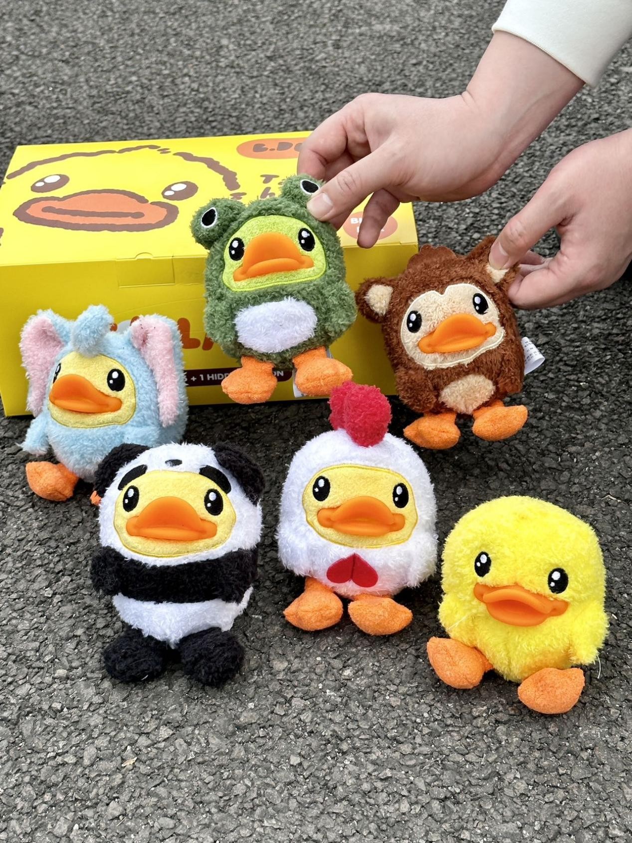 b.duck小黄鸭产品玩转潮玩市场,轻松拿捏盲盒爆品