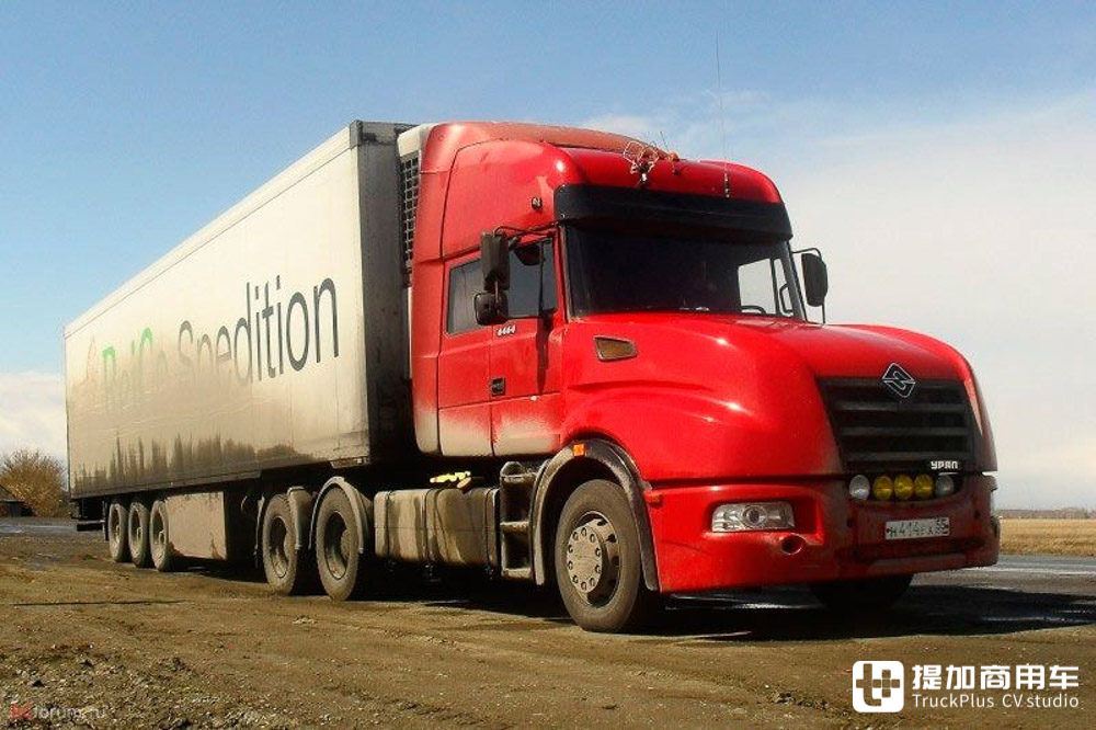 俄罗斯卡车沧海遗珠,这款乌拉尔美式长头卡车,可惜最终没有量产
