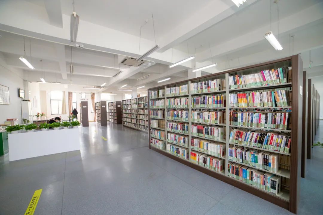 好消息!在宁海,社保卡可以免费借阅图书啦