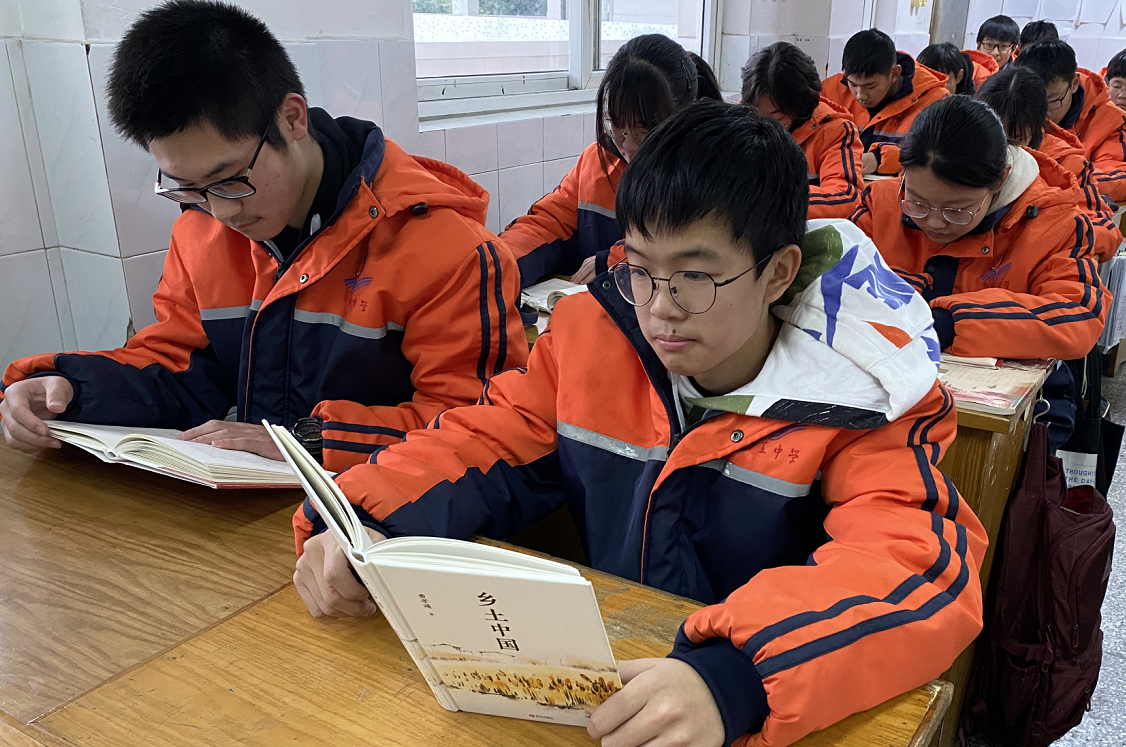 要重视高年级的课内外阅读