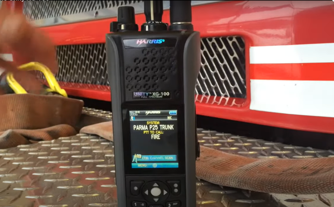 海外优品|harris xg-100p:北美公共安全首选的全频段对讲机