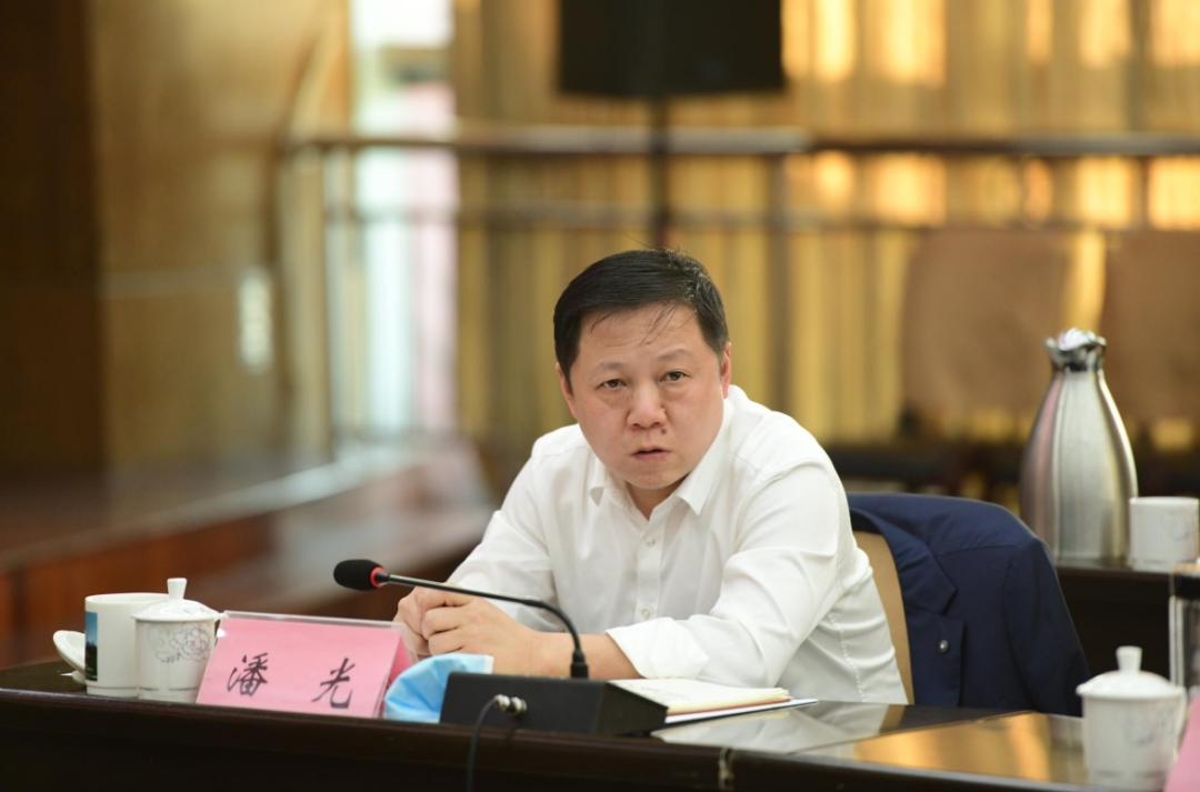 九江鑫山水泥有限公司整体搬迁项目推进会召开