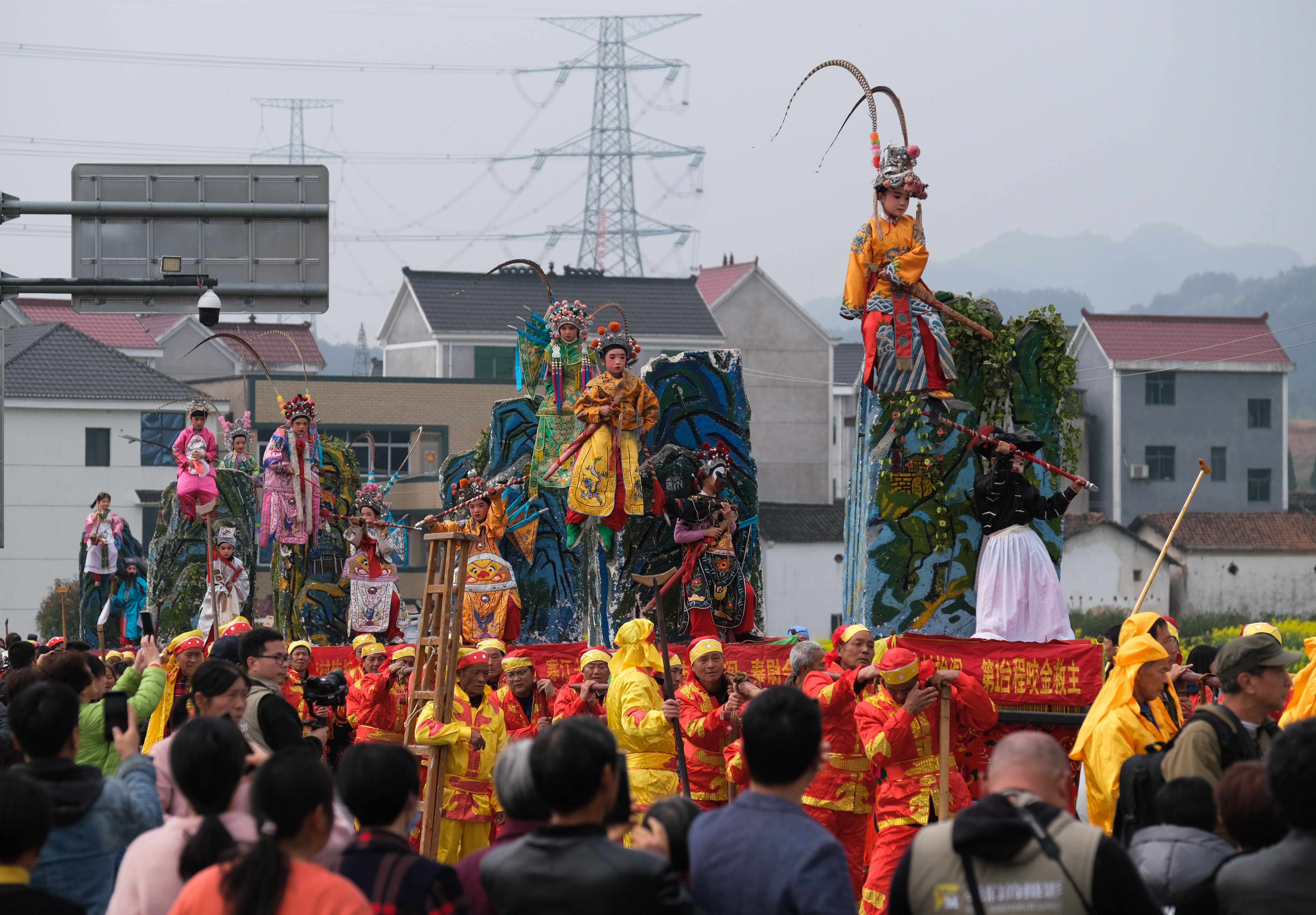 美丽乡村迎来非遗"抬阁"展演(2)