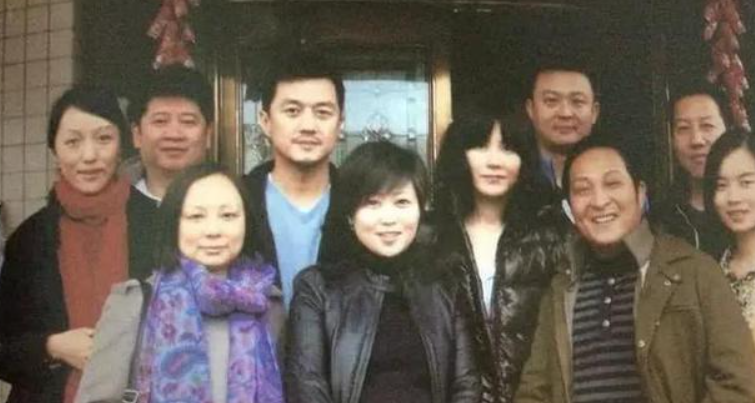 王林在卧室为12名女明星开光,"真气"传输方式如此惊人