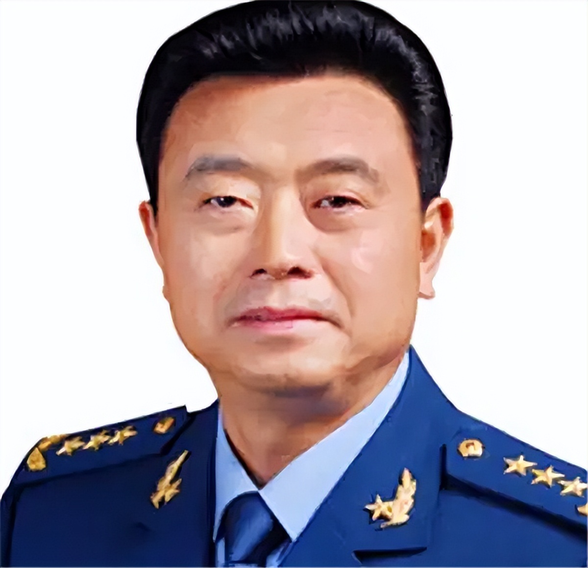 空军上将邓昌友在行程中遭遇歹徒挑衅,将军:我看你们猖狂到头了