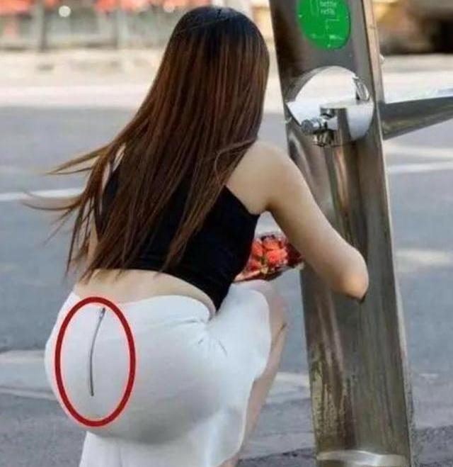 以为美女裤子上有条毛毛虫,刚想提醒才发现看错了,有点尴尬