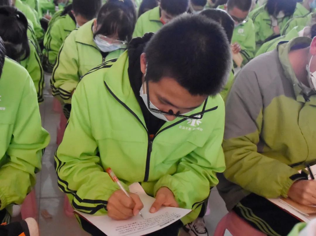 张北德智中学(高中学校)高一年级"立鸿鹄志 做奋斗者 "学习会圆满落幕